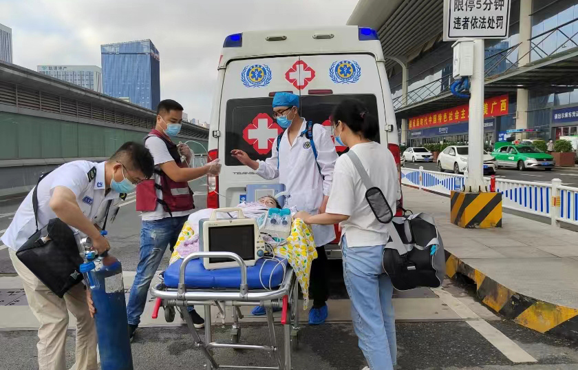 巴青县救护车出租公司